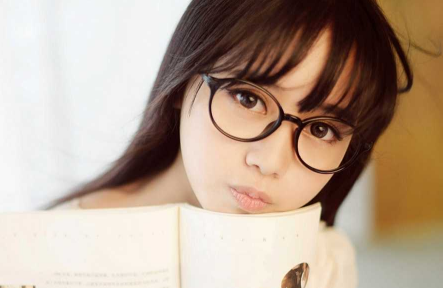 老公老公mua左边一个mua什么歌 抖音老公mua歌词分享