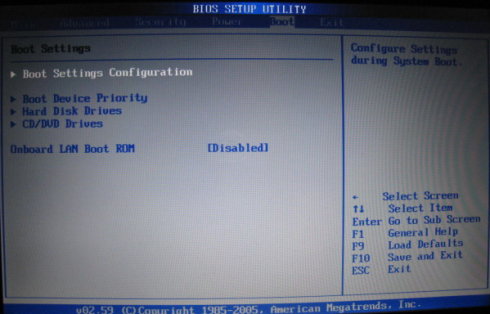 如何在BOIS中设置光盘启动?