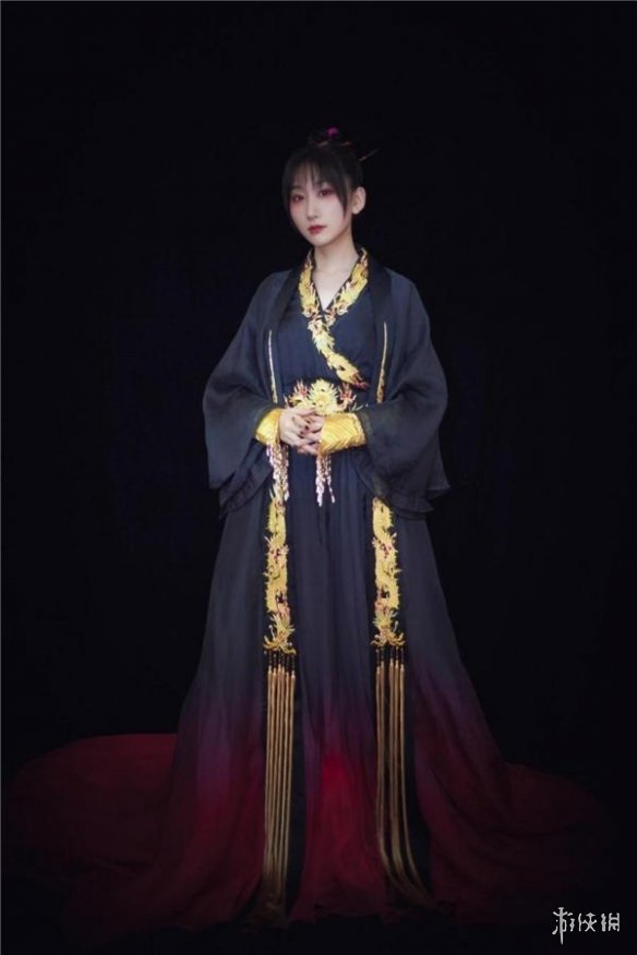 等什么君是谁 等什么君露脸