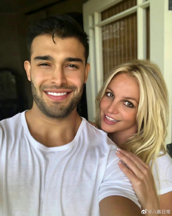 布兰妮怎么了 美国小甜甜布兰妮发文宣布流产