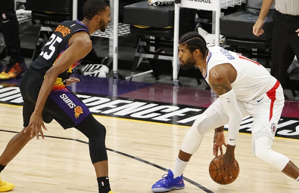 2021NBA季后赛西决G5快船客胜太阳 乔将军上40+扳回一城