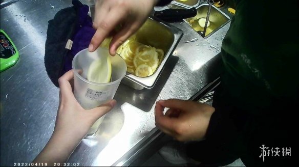 益禾堂被曝使用过期发霉食材 益禾堂员工称喝的药不死就行